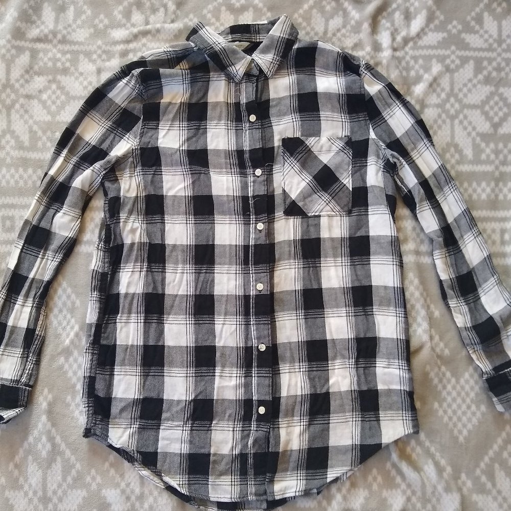 Aeropostale button down shirt